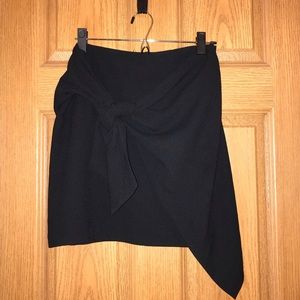 Black tie front skirt